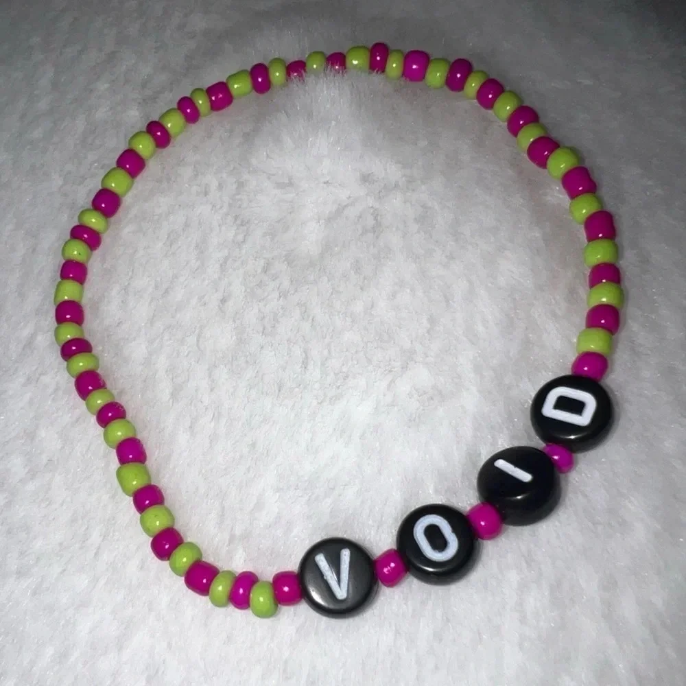 Melanie Martinez Trilogy Tour Friendship Bracelet - Picture 4 of 4